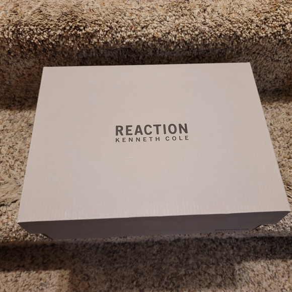 Kenneth Cole Reaction Cameron Jewel EZ-ON Slip-On Sneaker - Picture 9 of 11